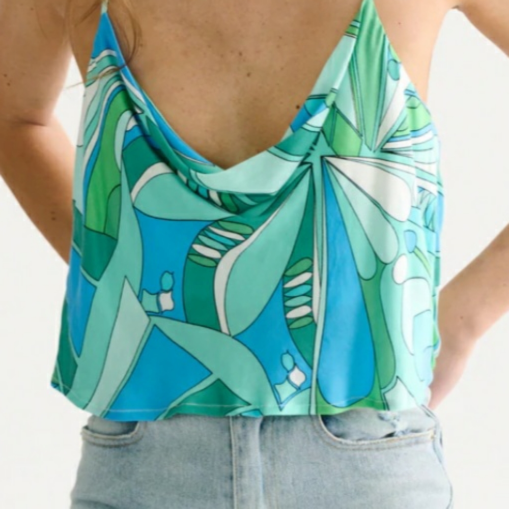 She's all that halter top
